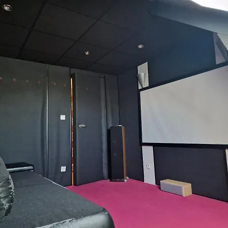 3 Ch - Salle De Cinema Privee - Hyper-centre & A 2 Min